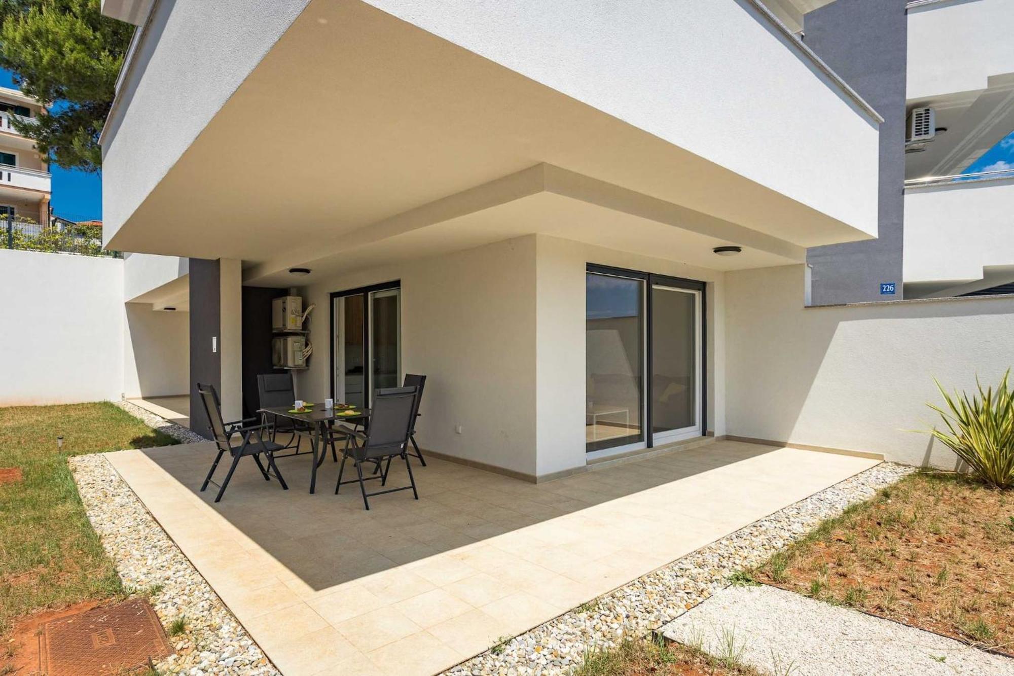 Apartments At Villa Frida بريمونتيرا المظهر الخارجي الصورة